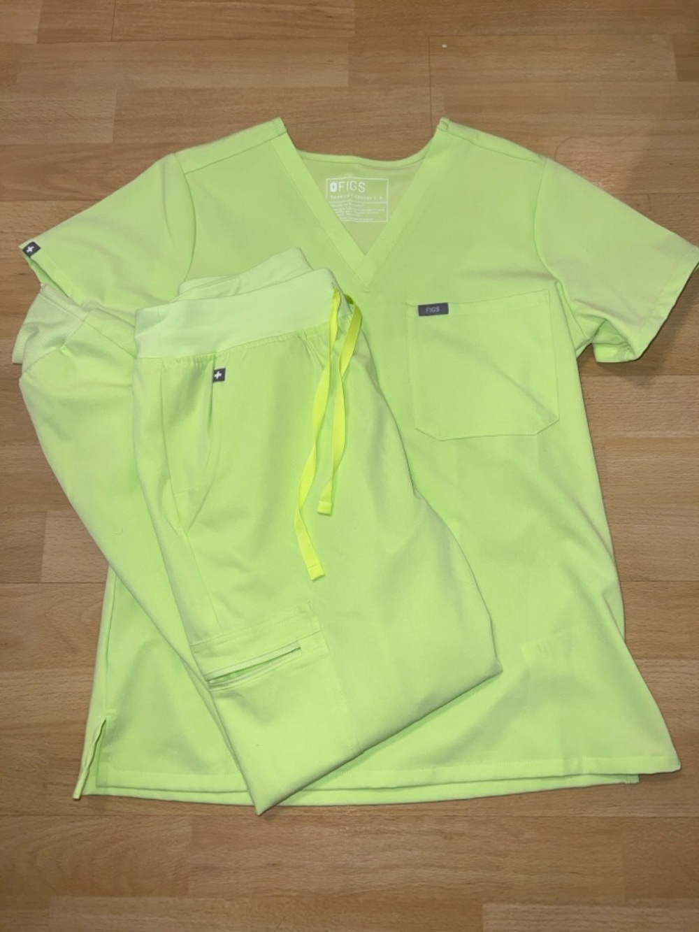 FIGS Catarina one pocket scrub top and Zamora jogger scrub pant set - Sea Mist